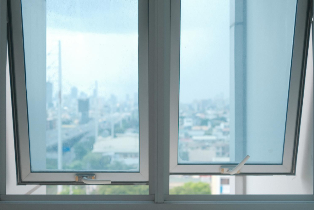 Davenport Awning Windows